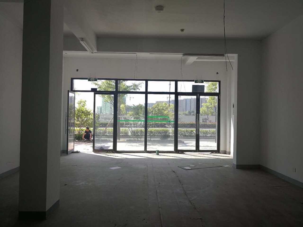 产金所_杭州市江干区钱塘白石嘉苑17幢底商1-4号房屋四年租赁权