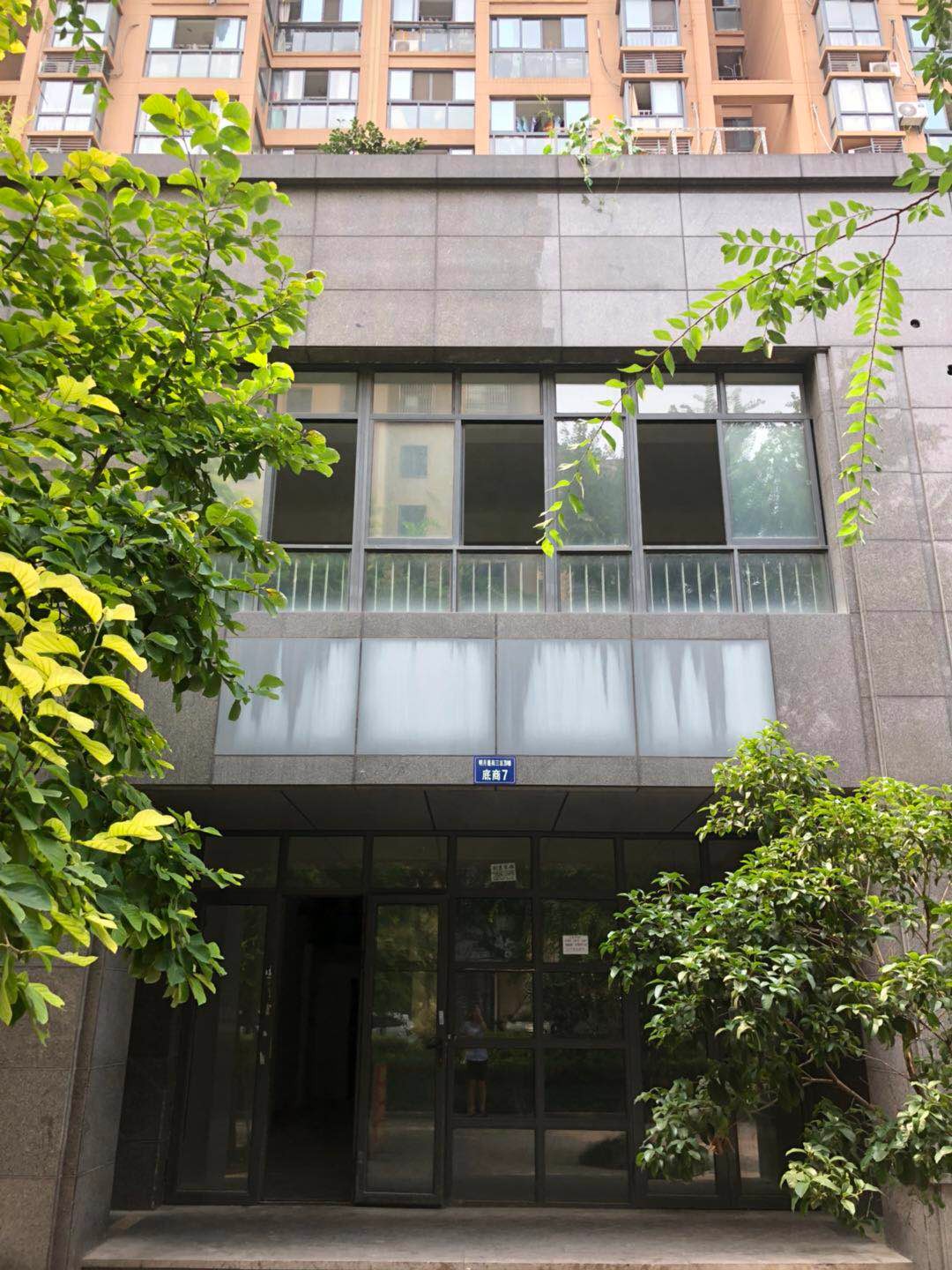 产金所_明月嘉苑三区20幢底商7号四年租赁权