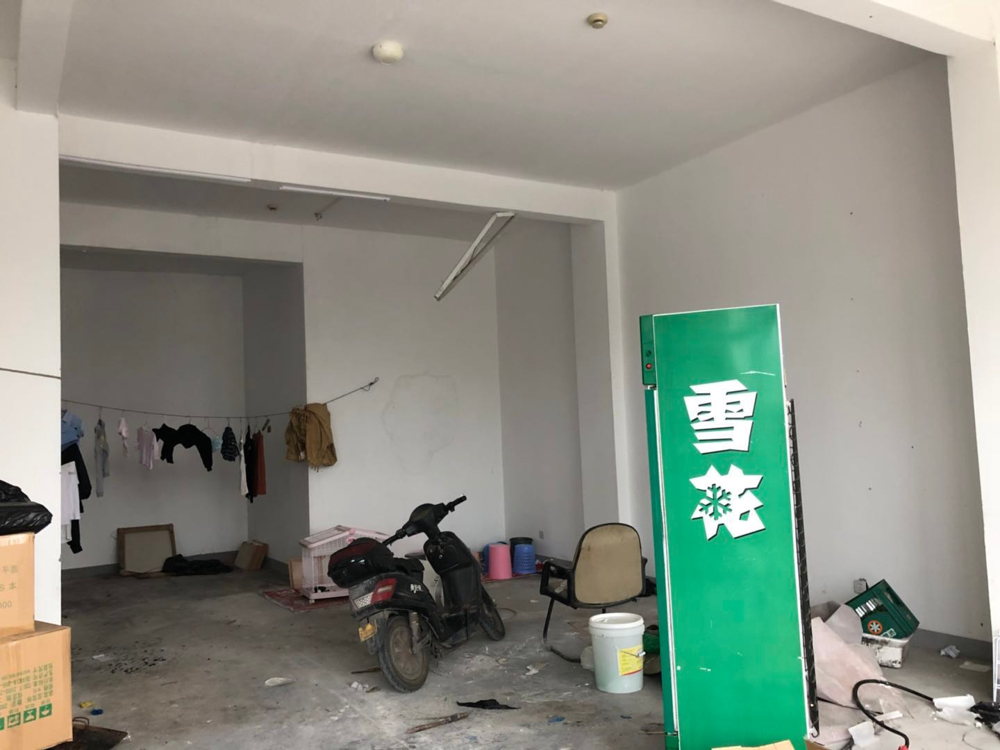 产金所_杭州市江干区钱塘白石嘉苑15幢底商1号四年租赁权