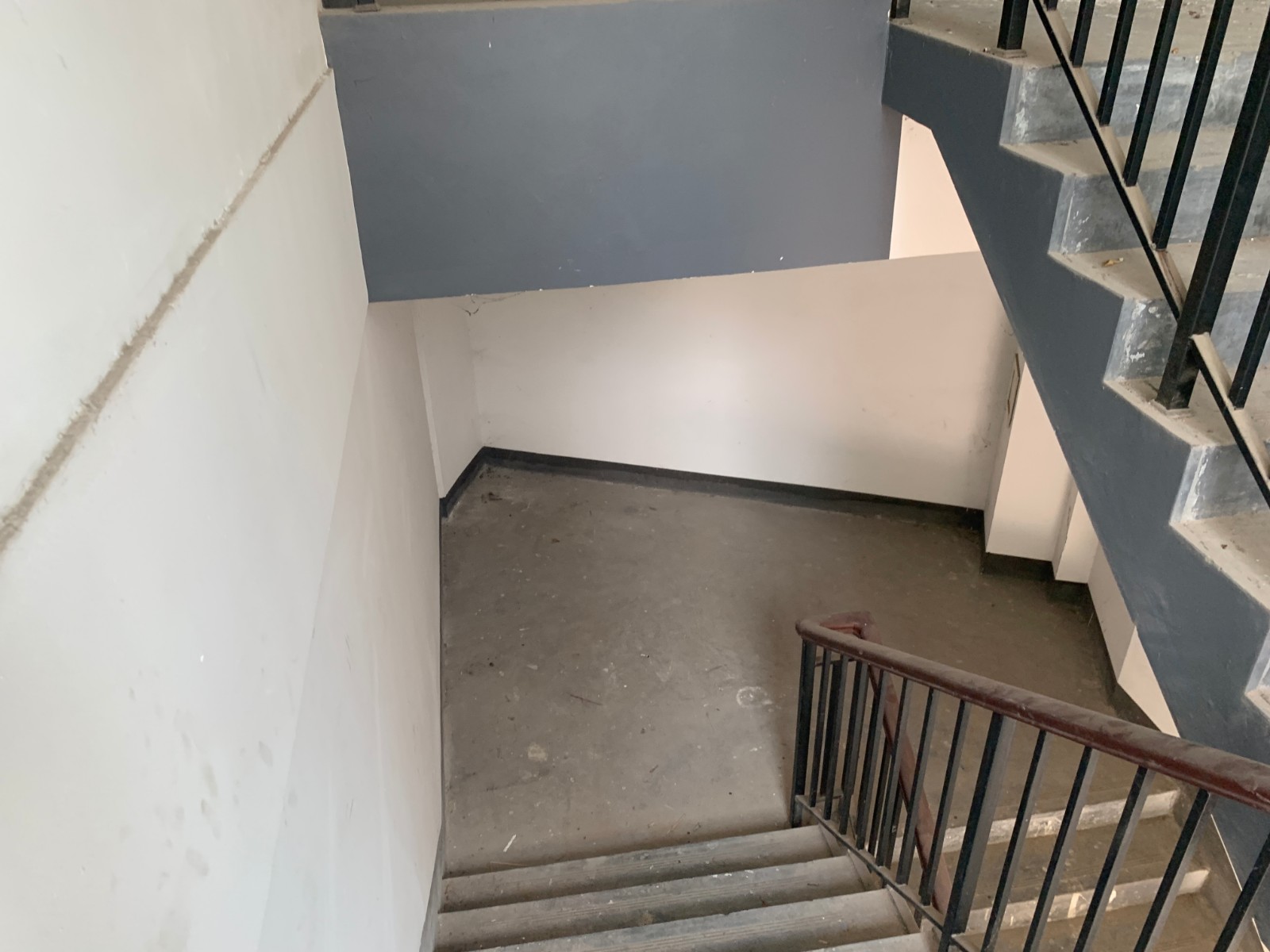 产金所_杭州市江干区东港嘉苑一区底商4号商铺四年租赁权