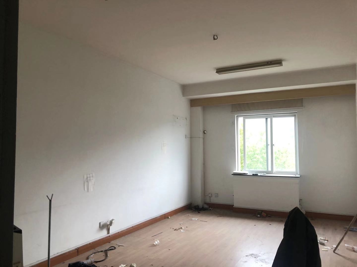 江干区三里新城桂苑1幢13室房产